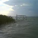 Apartment 14 Ferohelyes Haz Sajat Steggel, Jatszoterrel Balatonfenyvesen Vizparti Utcaban *