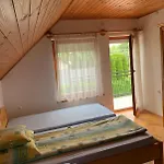 14 Ferohelyes Haz Sajat Steggel, Jatszoterrel Balatonfenyvesen Vizparti Utcaban * Balatonfenyves