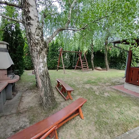 14 Ferohelyes Haz Sajat Steggel, Jatszoterrel Balatonfenyvesen Vizparti Utcaban *