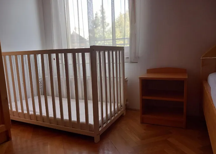 Διαμέρισμα 14 Ferohelyes Haz Sajat Steggel, Jatszoterrel Balatonfenyvesen Vizparti Utcaban Balatonfenyves